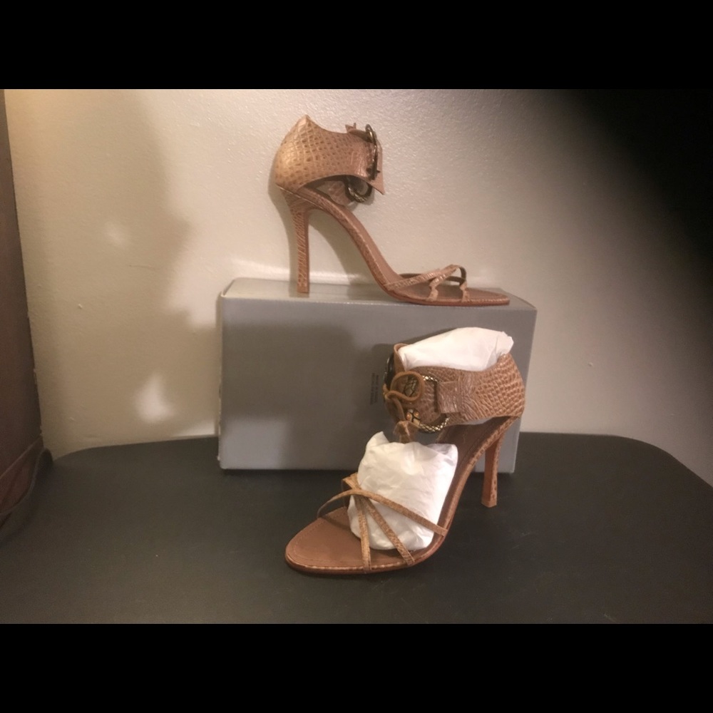 NEW Sexy Sergio Zelcer Stilletto